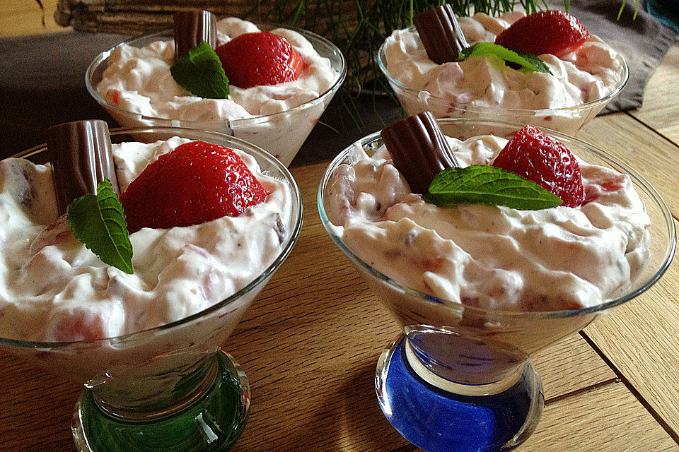Erdbeer - Joghurette - Dessert Erdbeer - Joghurette - Dessert