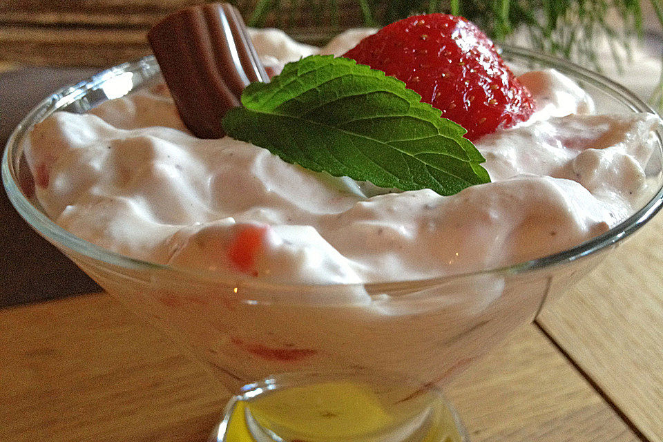 Erdbeer - Joghurette - Dessert Erdbeer - Joghurette - Dessert