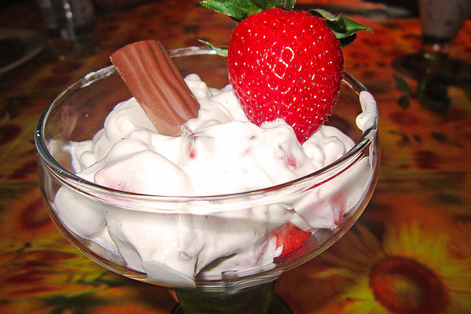 Erdbeer - Joghurette - Dessert Erdbeer - Joghurette - Dessert