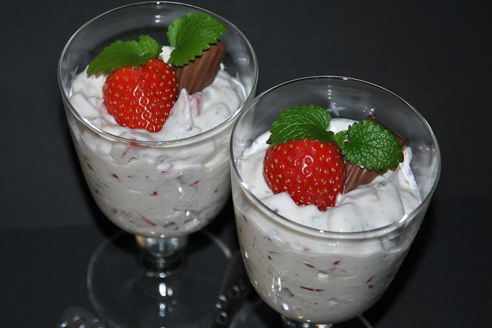 Erdbeer - Joghurette - Dessert Erdbeer - Joghurette - Dessert
