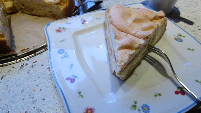 Vanille - Käsekuchen mit Eischneehaube von Sassi_21