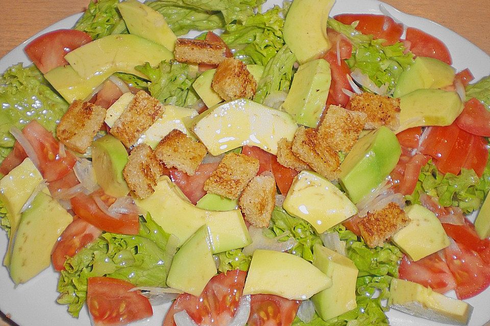 Sommertraum - Avocado - Brot - Salat