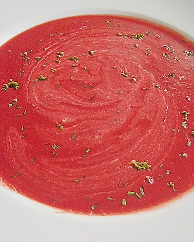 Rote Bete-Suppe mit Meerrettich-Crème fraiche