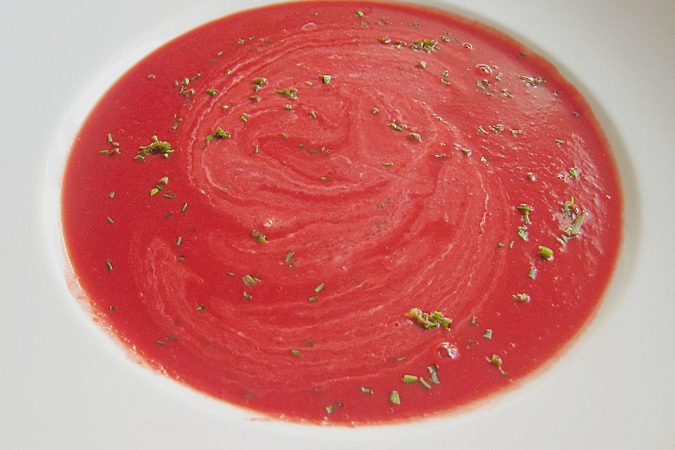 Rote Bete-Suppe mit Meerrettich-Crème fraiche