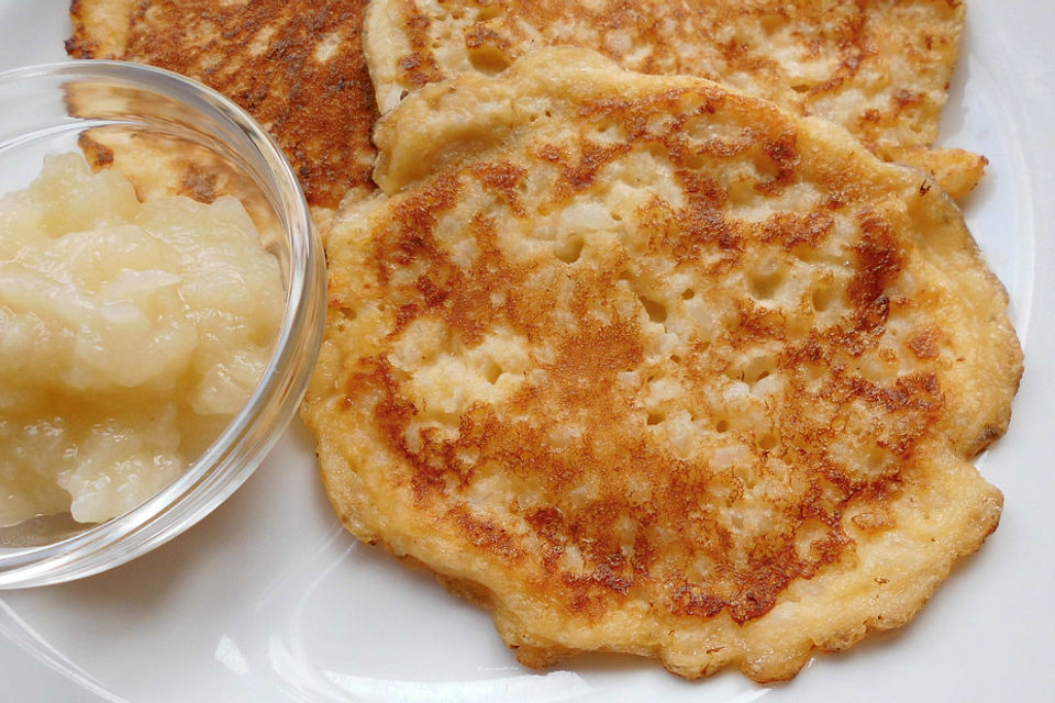 Hessische Reibekuchen mit Apfelmus