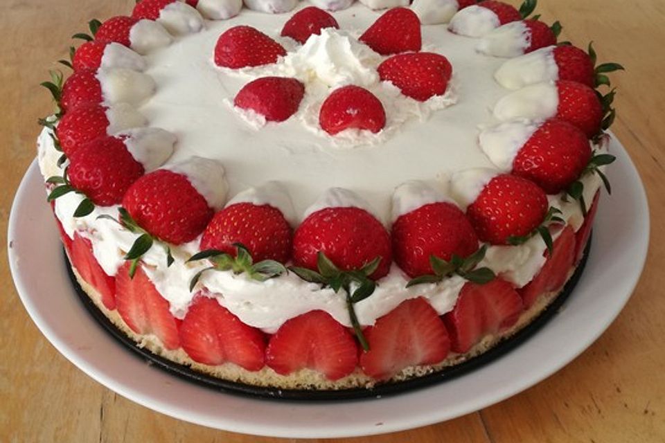 Erdbeer-Mascarpone-Torte