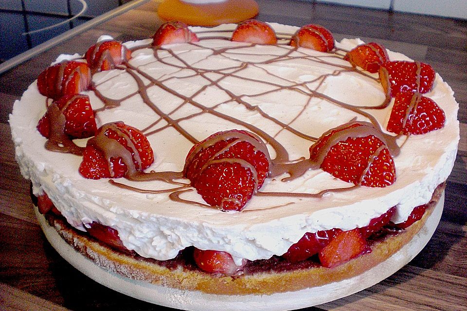 Erdbeer-Mascarpone-Torte