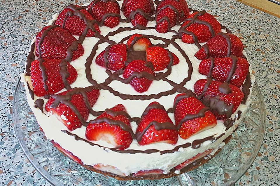 Erdbeer-Mascarpone-Torte