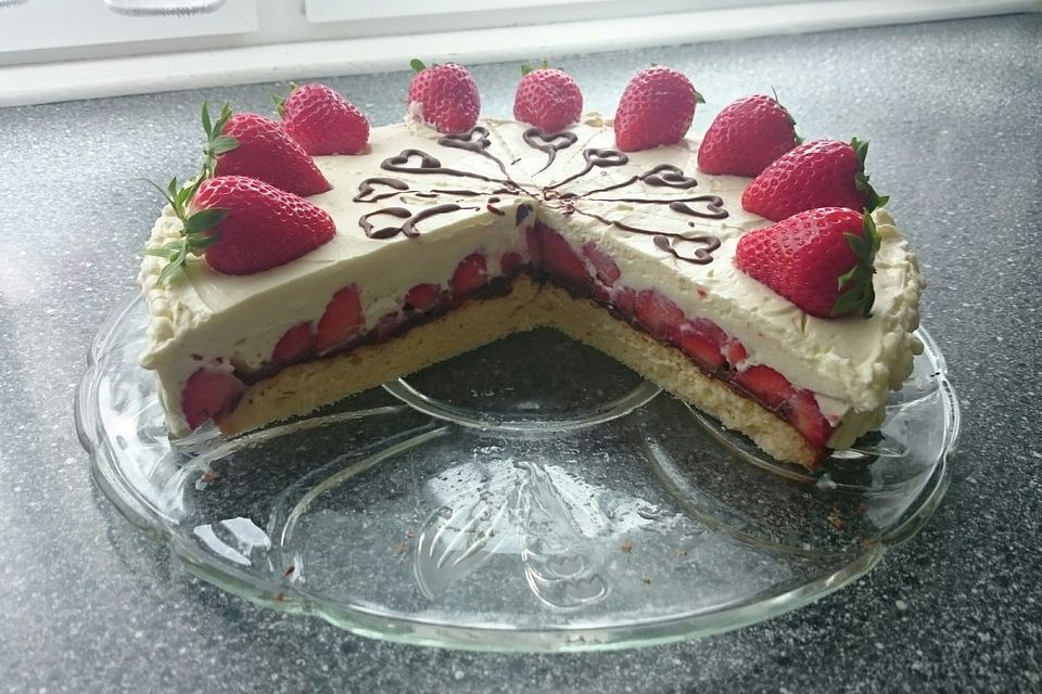 Erdbeer-Mascarpone-Torte