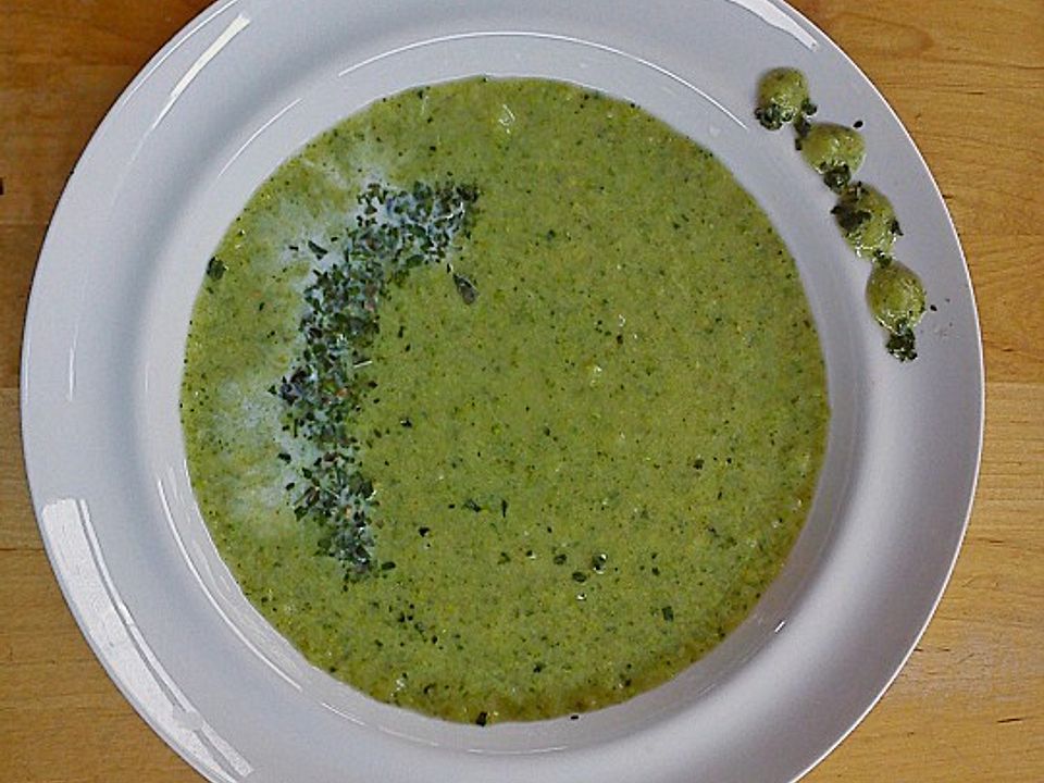 Brokkoli - Creme - Suppe von wintermeyer| Chefkoch