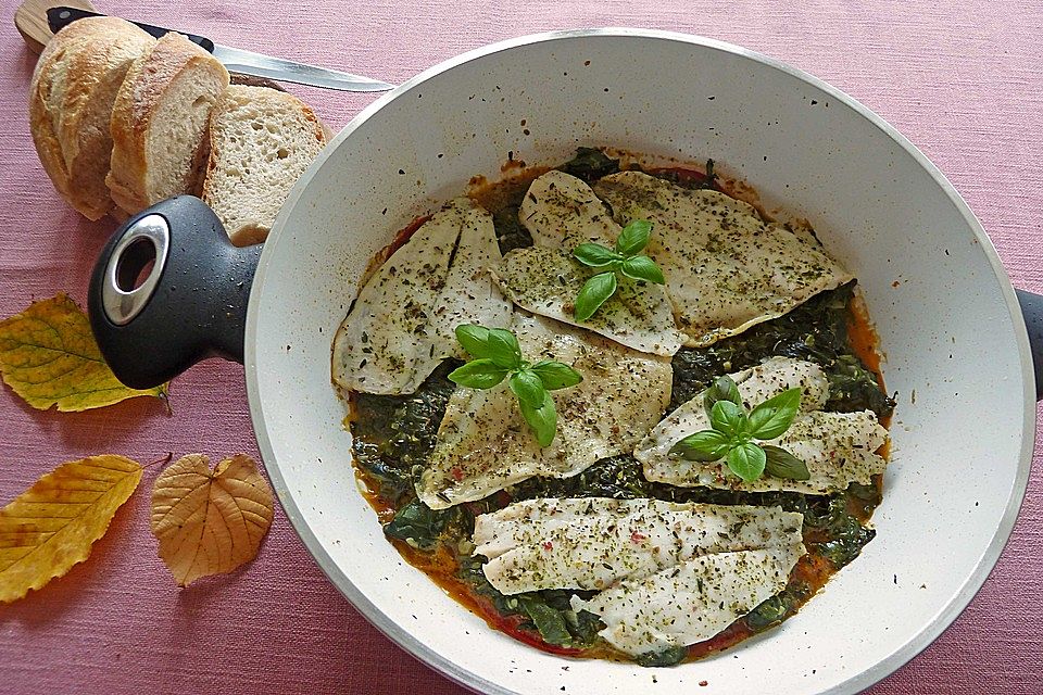 Fischfilet auf Spinat