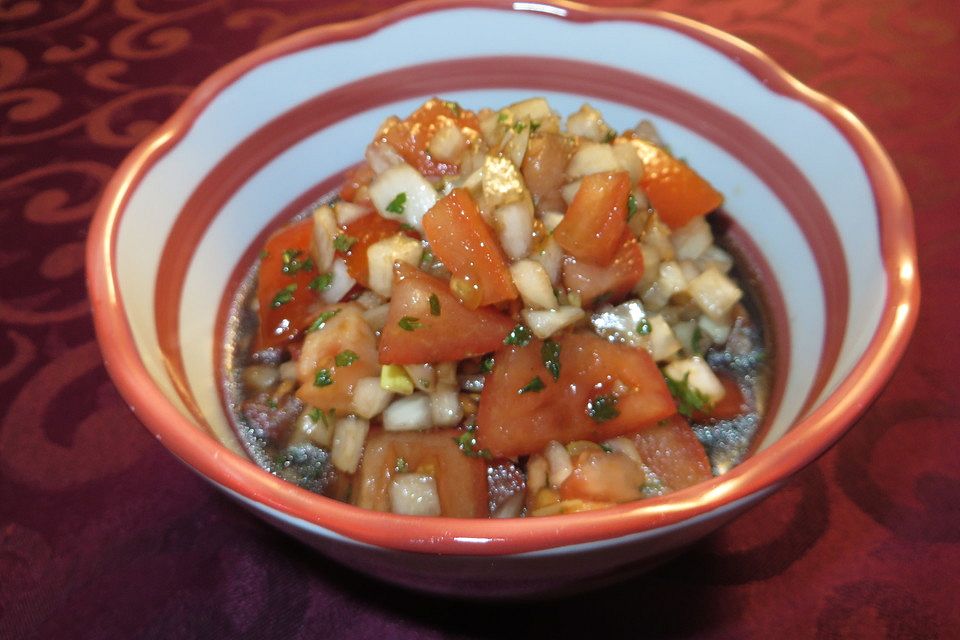 Tomaten - Zwiebel - Salat