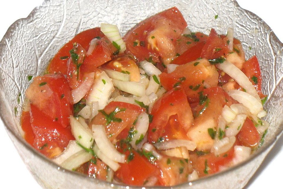 Tomaten - Zwiebel - Salat