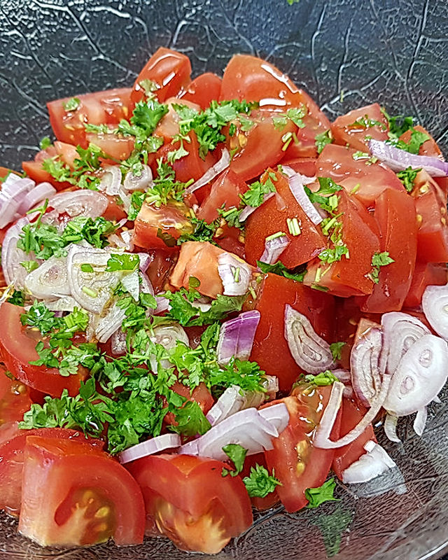 Tomaten - Zwiebel - Salat