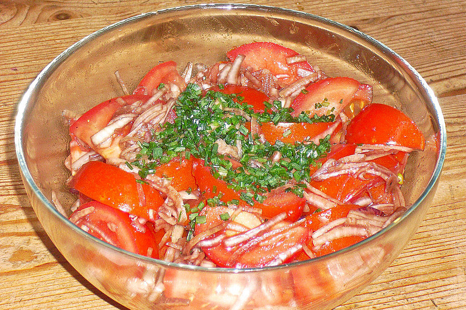 Tomaten - Zwiebel - Salat