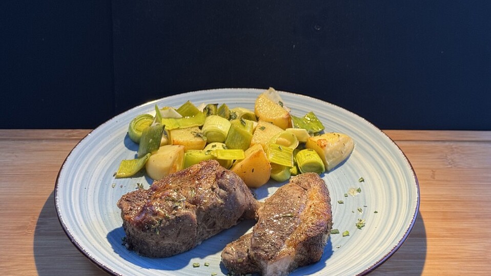 Schweinebraten in würziger Biersauce von A Friend