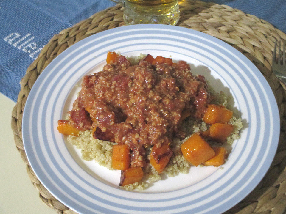 Quinoa mit Kürbis und scharfer Tomatensauce von Cappuccino| Chefkoch