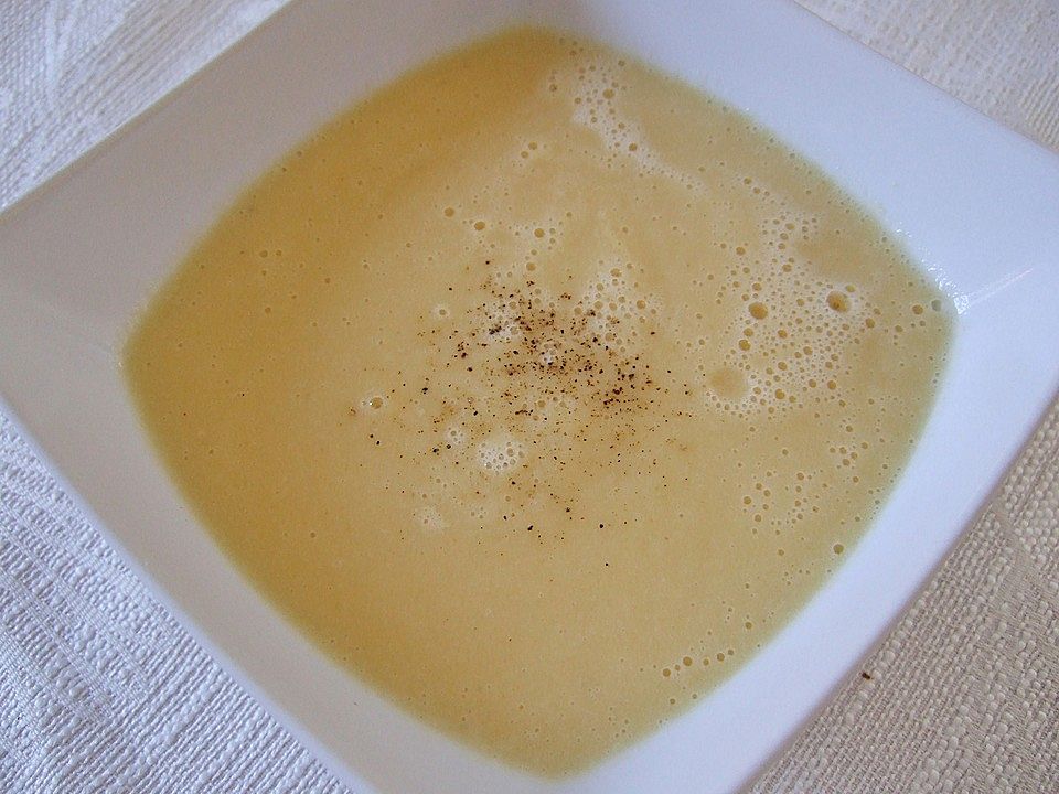 Kartoffel - Sellerie - Thymian - Suppe von sylle| Chefkoch