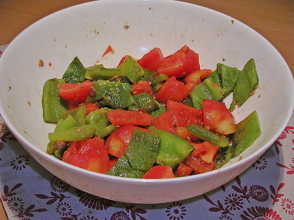 Grüner Paprika mit Tomaten von lobloch4| Chefkoch