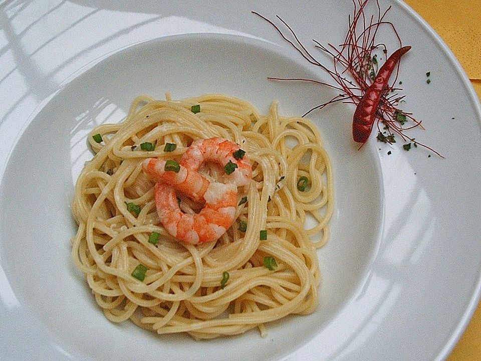 Spaghetti mit scharfer Garnelen - Sahne - Soße von Valezqua| Chefkoch