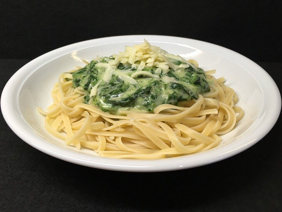 Spaghetti mit Spinatsoße von Lerena| Chefkoch