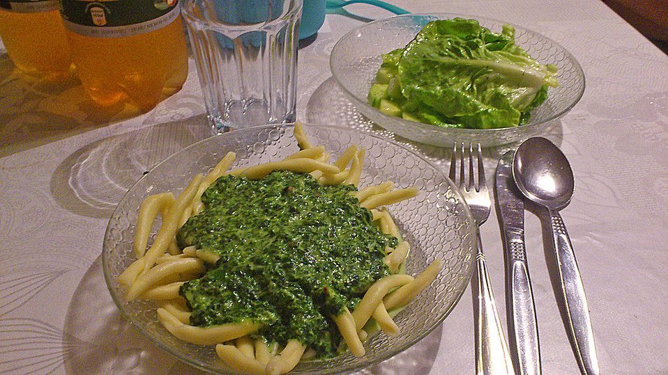 Spaghetti mit Spinatsoße von Lerena