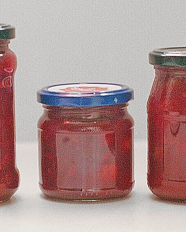 Erdbeer - Paradeiser - Weichsel - Marmelade mit Chili
