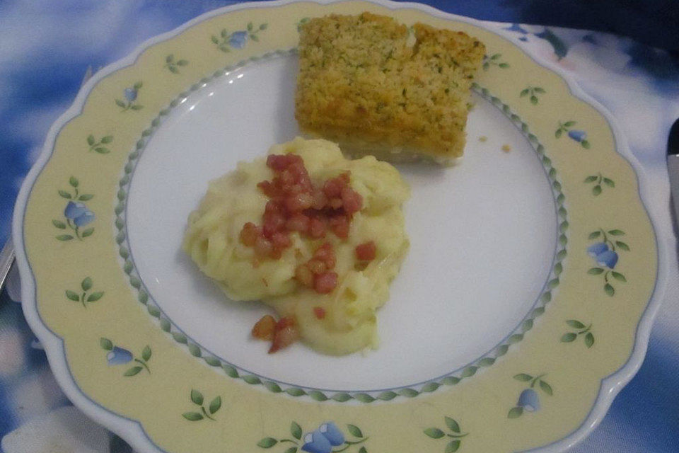 Kartoffelpürree mit Speck & Zwiebeln