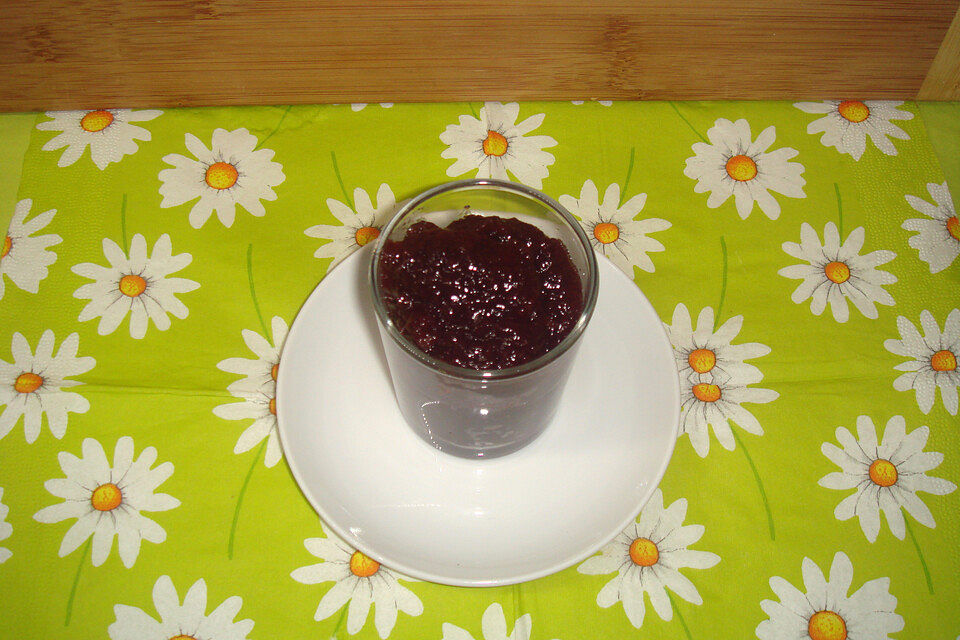 Sauerkirsch - Johannisbeer - Marmelade mit Rum