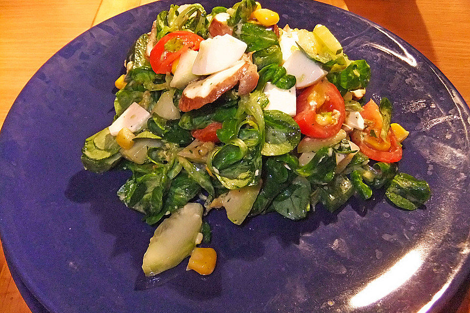 Warmer Tomaten - Pilz - Feldsalat an Balsamico