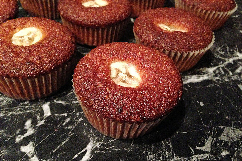 Bananen-Haselnuss-Muffins