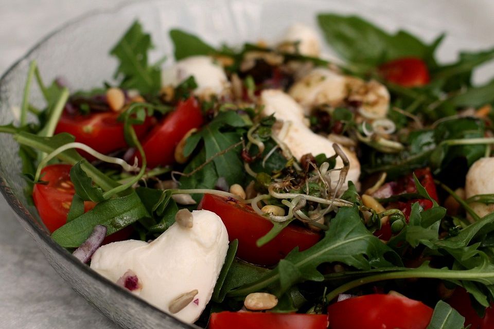 Tomaten - Mozzarella - Salat