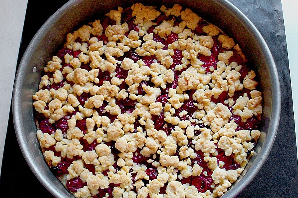 Kirsch Tarte mit Streusel