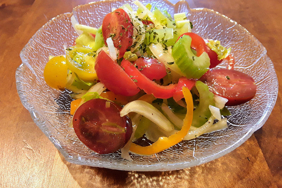 Tomaten - Sellerie - Salat