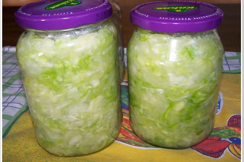 Sauerkraut selbst in Gläsern einmachen