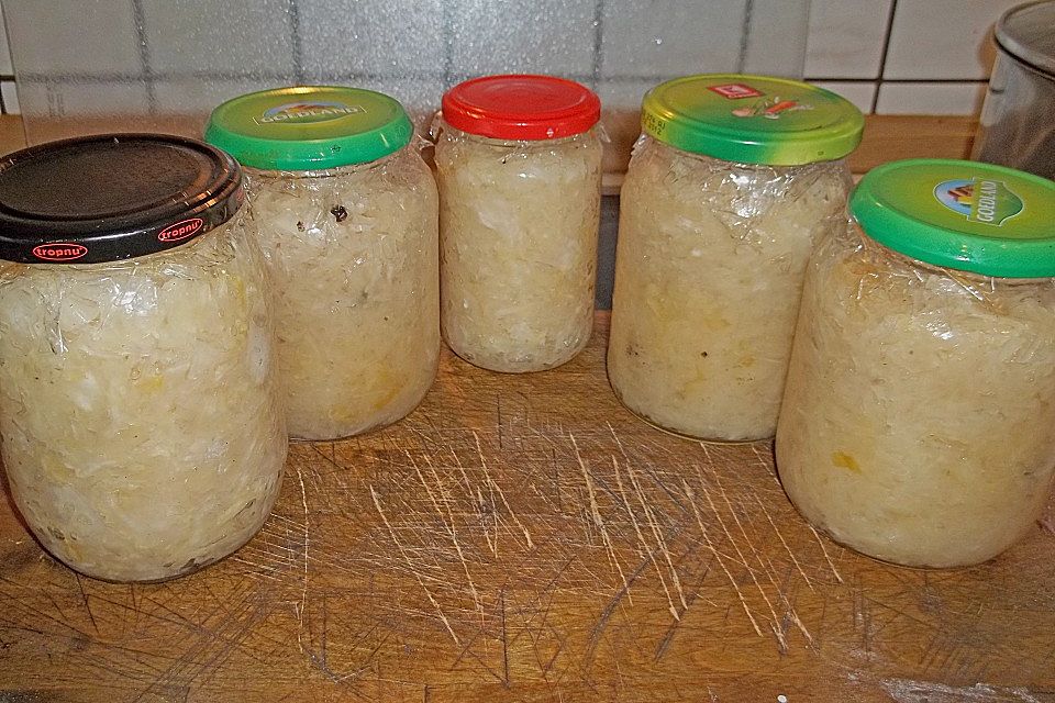 Sauerkraut selbst in Gläsern einmachen