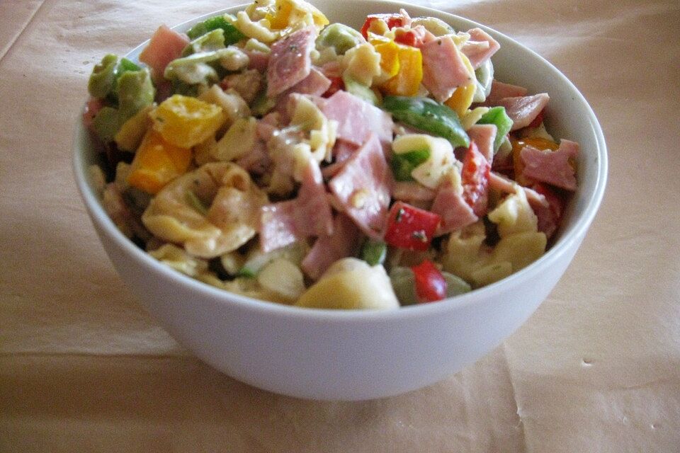 Tortellini - Salat, frisch und lecker