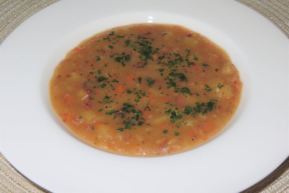 Kartoffelsuppe mit Speck