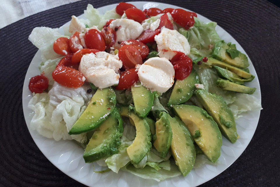 Avocado-Ziegenkäse-Salat