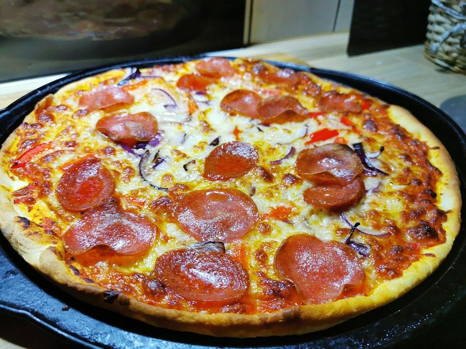 Pizzateig mit italienischen Kräutern von Katrinchen83| Chefkoch