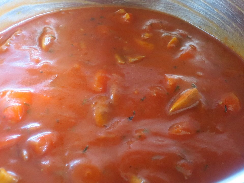 Tomatensuppe mit Champignons und Rosmarin von GundelGaukeley| Chefkoch
