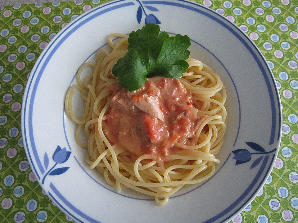 Spaghetti mit Tomaten - Thunfisch - Sauce von XBabe2408X| Chefkoch
