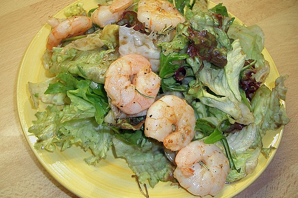 Gebratene Scampi mit Salat