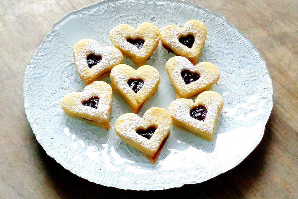 Mürbteigplätzchen 'Spitzbuben'