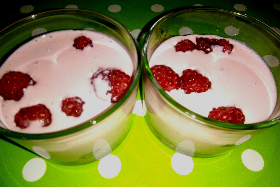 Sommerlicher Früchtejoghurt