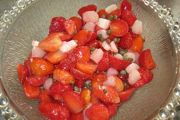 Erdbeeren mit grünem Pfeffer