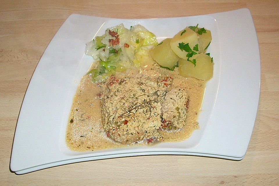 Welsfilet mit Oliven - Kapern - Paste