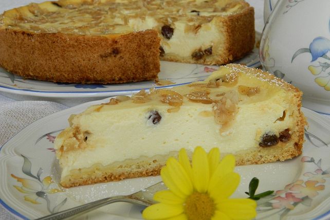 Käsekuchen, mit Rosinen gefüllt von katjes83| Chefkoch