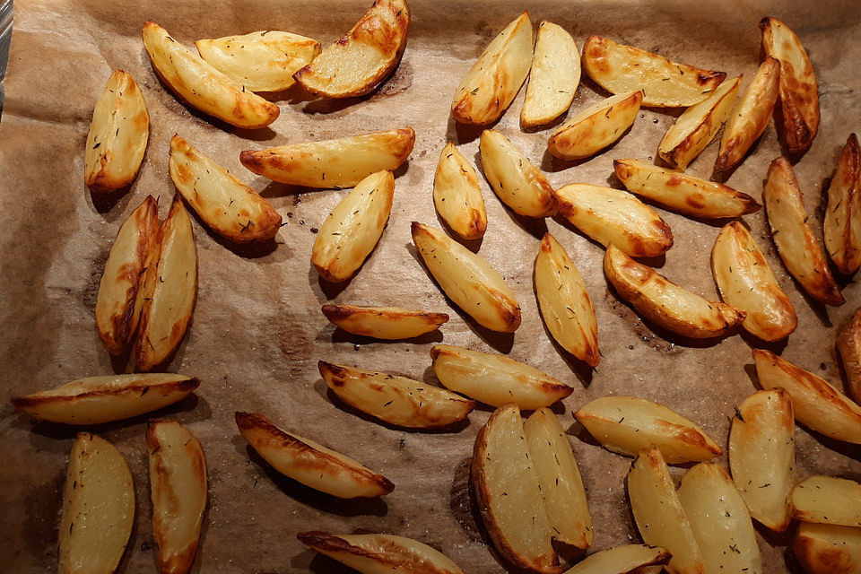 Gebackene Kartoffelspalten griechische Art