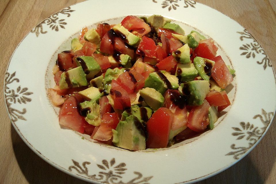 Avocado - Tomaten Salat